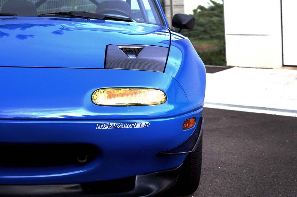 CarbonMiata Headlight Cover with vent (driverside only)
