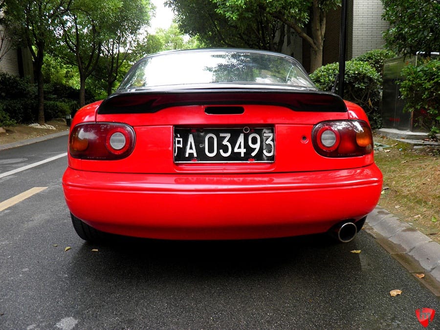 OLYMPUS DIGITAL CAMERA TRD trunk spoiler