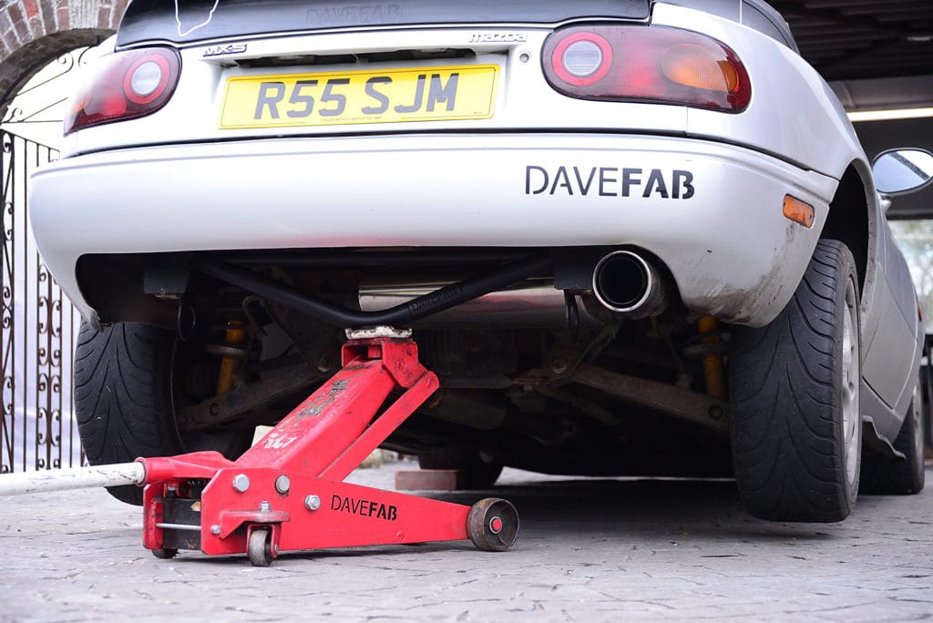 DaveFab Rear Chassis Jacking Bar for NA & NB/NBFL Mazda Miata MX5