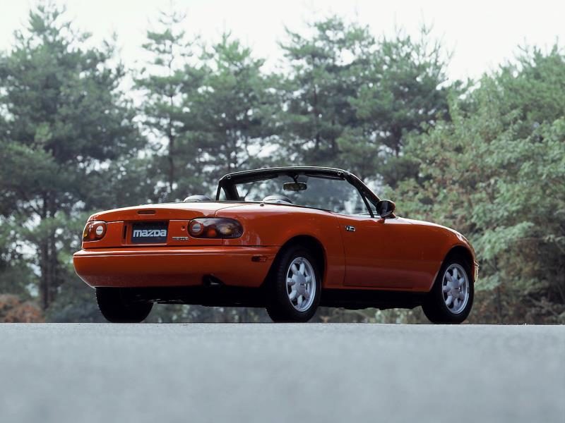 Miata 1990 MX-5 Rouge 05