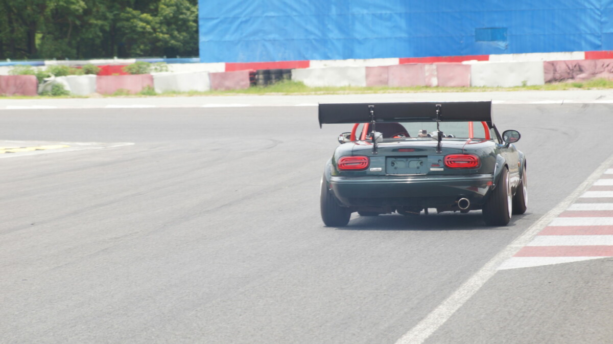 CarbonMiata Carbon Fiber Active Wing System For Mazda Miata NA/MK1