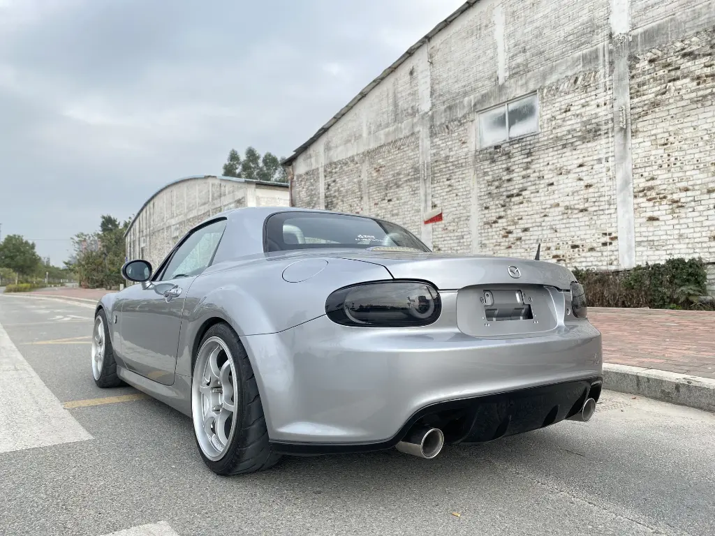 JDM RS Style Rear Bumper Lip Spoiler Diffuser For 1990-1997 Mazda Miata - Unpainted Polyurethane Body Kit