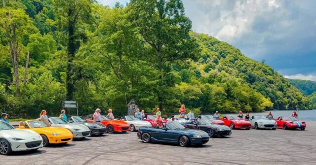 Miatas at the Gap